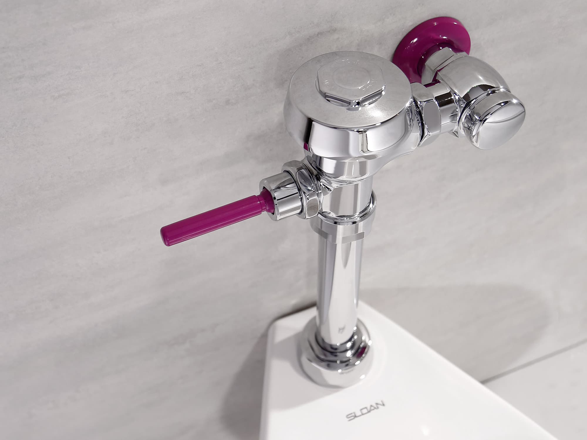 Reclaimed Flushometer Top-down beauty shot