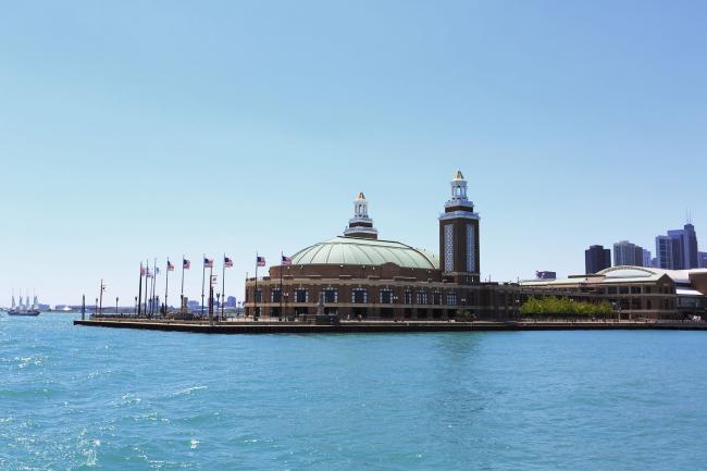 Navy Pier（海军码头） — People's Energy Welcome Pavilion 展馆