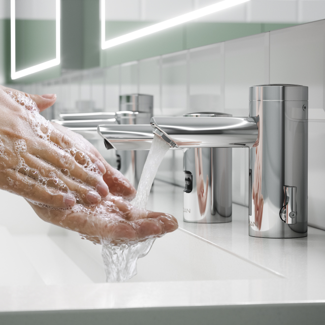 Hands rinsing